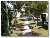 Ningaloo Caravan and Holiday Resort - Exmouth: Good paths within the park