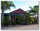 Ningaloo Caravan and Holiday Resort - Exmouth: Reception and office