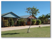 Ningaloo Caravan and Holiday Resort - Exmouth: Chalet accommodation, ideal for families, couples and singles