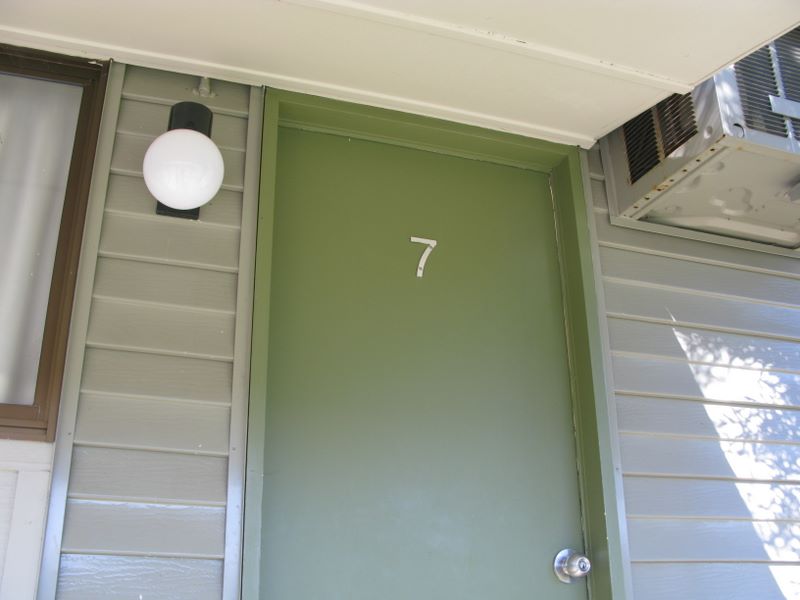 Wollongong Surf Leisure Resort - Fairy Meadow: Entrance to two bedroom air conditioned unit