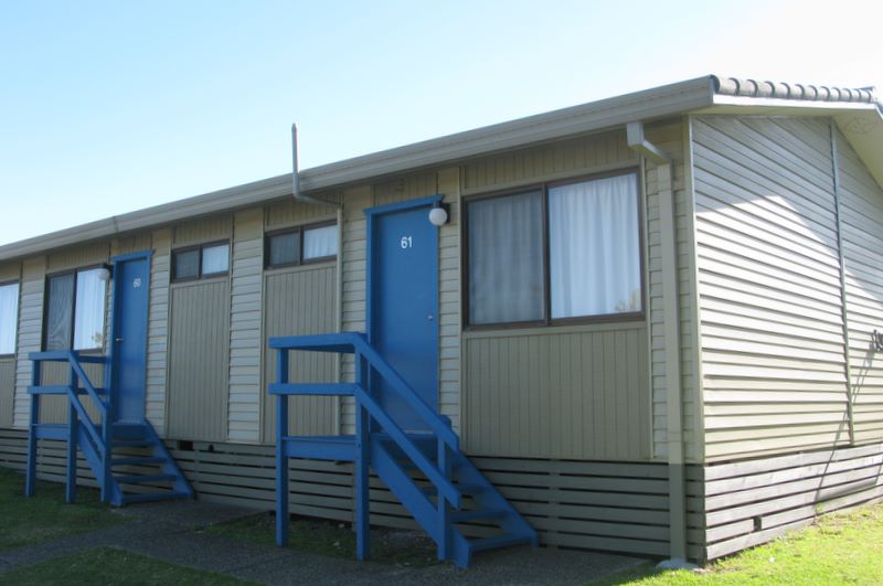 Wollongong Surf Leisure Resort - Fairy Meadow: One bedroom air conditioned unit.