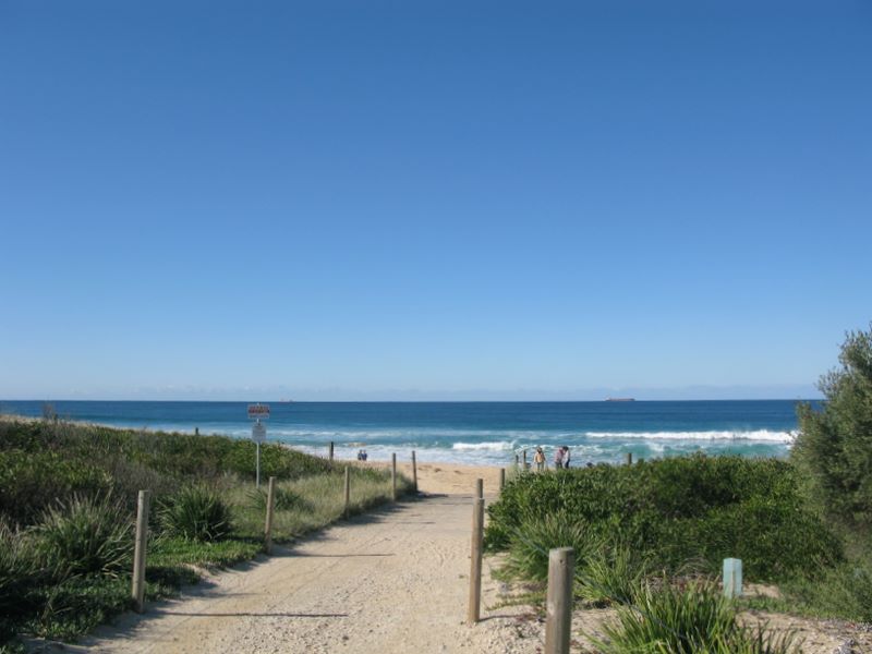 Wollongong Surf Leisure Resort - Fairy Meadow: The park is situated right on the beach.