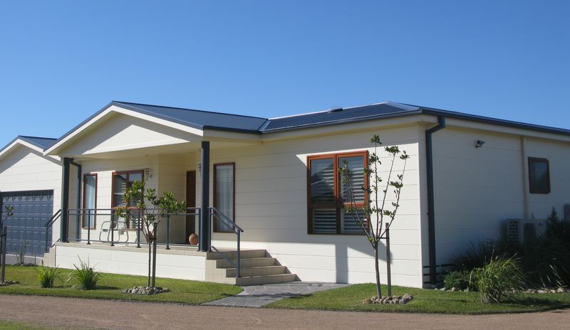 Wollongong Surf Leisure Resort - Fairy Meadow: One of the many beautiful lifestyle homes within the park.  This is a wonderful place to live.