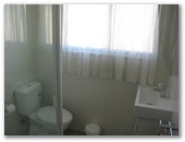 Wollongong Surf Leisure Resort - Fairy Meadow: Bathroom in one bedroom terrace apartment.