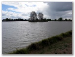 Lakeside Caravan & Motorhome Park - Finley: The Lake is adjacent to the park