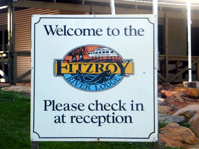 Fitzroy River Lodge Caravan Park - Fitzroy Crossing: Fitzroy River Lodge welcome sign