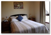 Flinders Island Cabin Park - Flinders Island: Bedroom in cottage