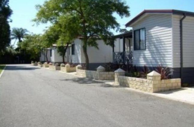 Discovery Holiday Parks Perth - Forrestfield: Cottage accommodation, ideal for families, couples and singles