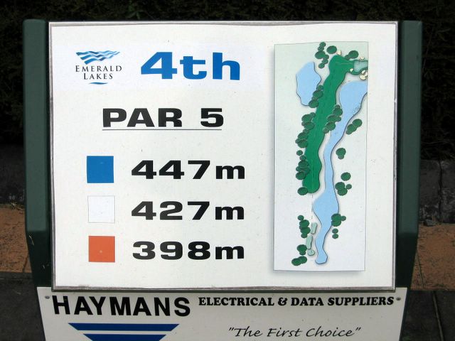 Emerald Lakes Golf Course - Carrara: Emerald Lakes Golf Club Hole 4, Par 5, 447 metres