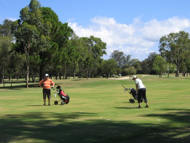 Surfer's Paradise Golf Club - Gold Coast: The fairways on the course are in excellent condition