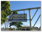 Gladstone Memorial Park - Gladstone: Gladstone Memorial Park sign