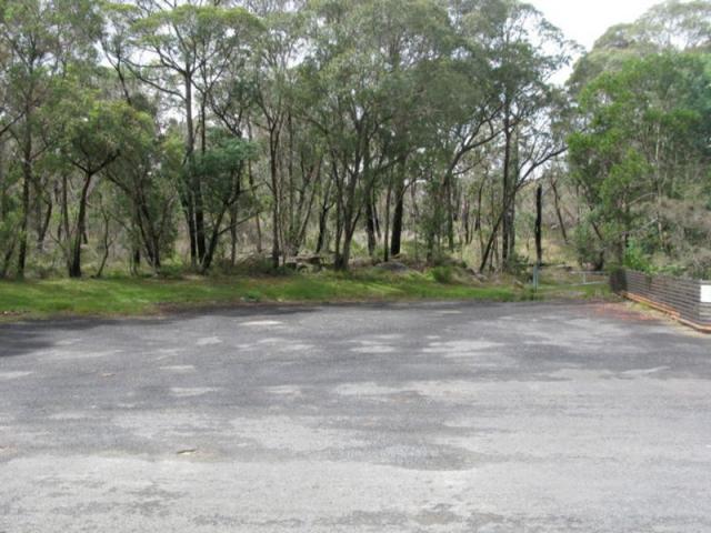 Gibraltar Range Information Centre - Gibraltar Range: Large parking area where you can stay and rest.