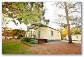 River Gardens Tourist Park - Gol Gol: Cottage accommodation, ideal for families, couples and singles