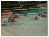 River Gardens Tourist Park - Gol Gol: Swimming pool