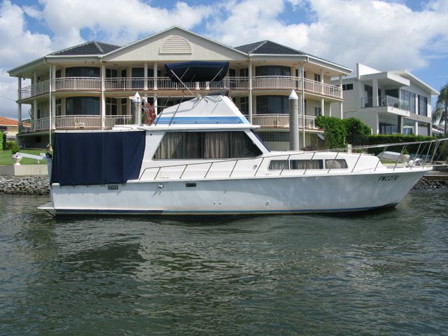 Gold Coast Canals - Gold Coast: Gold Coast Canals - Gold Coast Queensland - Album 1: Stunning boat and home on canal