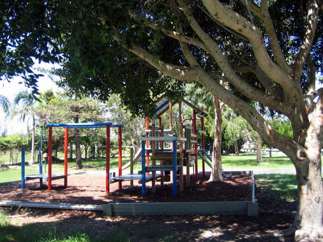 Tallebudgera Creek Tourist Park - Palm Beach: Children's playground