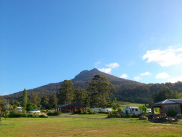 Quamby Corner Caravan Park  - Golden Valley: Nestled at the foot of Quamby Bluff, under the Great Western Tiers in Northern Tasmania
