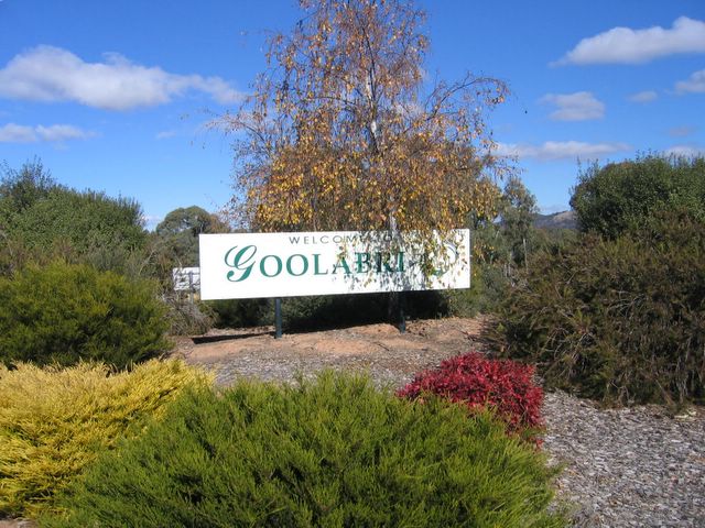 Goolabri Resort Golf Course - Sutton: Goolabri Resort Golf Course welcome sign