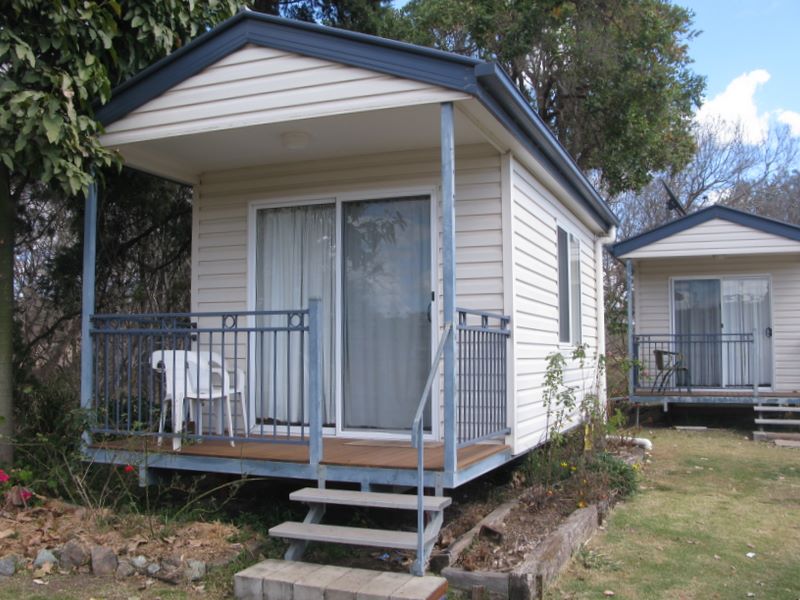 Goomeri Mobil Roadhouse & Van Park - Goomeri: Cottage accommodation, ideal for families, couples and singles