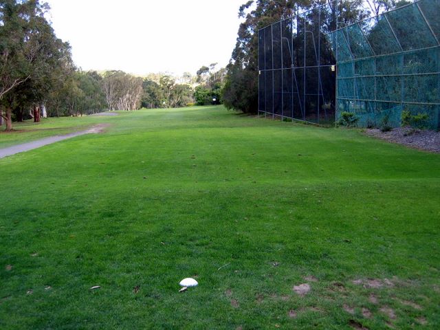 Gordon Golf Course - Gordon Sydney: Fairway view Hole 2