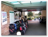 Gordon Golf Course - Gordon Sydney: Pro shop and entrance to the course