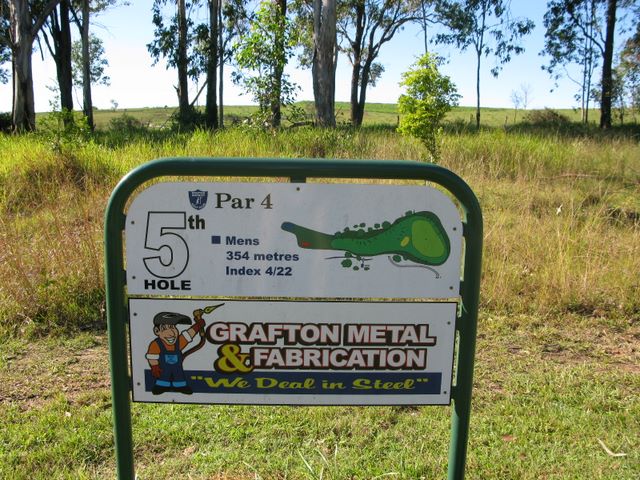 Grafton District Services Social Golf Club - Grafton: Grafton District Services Social Golf Club Hole 5: Par 4, 354 metres.  Sponsored by Grafton Metal and Fabrication.