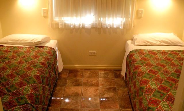 Karrinyup Waters Resort - Gwelup: Inside a two bedroom superior cabin second bedroom.