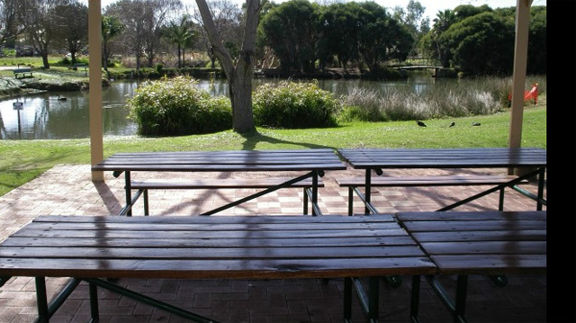 Karrinyup Waters Resort - Gwelup: The undercover area of the Camp Kitchen.