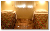 Karrinyup Waters Resort - Gwelup: Inside a two bedroom superior cabin second bedroom.