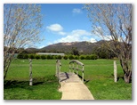 Grampians Gardens Tourist Park - Halls Gap: Area for tents and camping