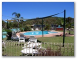Hastings Point Holiday Village - Hastings Point: Safe swimming pool with spacious grassed area