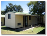 Hastings Point Holiday Village - Hastings Point: Cabin accommodation with shady verandah