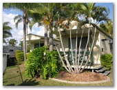 Australiana Top Tourist Park - Hervey Bay: Cottage accommodation, ideal for families, couples and singles
