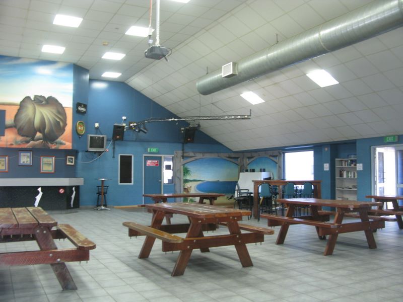 Fraser Coast Top Tourist Park - Scarness Hervey Bay: Interior of camp kitchen and recreation hall