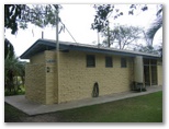 Home Hill Caravan Park - Home Hill: Amenities block and laundry