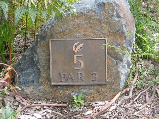 Le Meilleur Horizons Golf Resort - Salamander Bay: Hole 5: Par 3, 150 metres