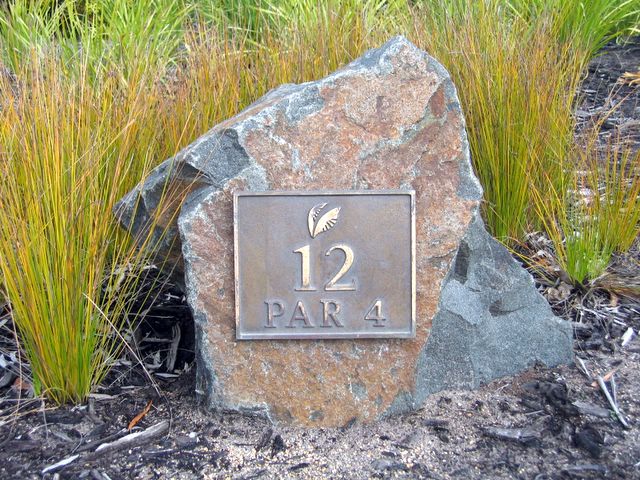 Le Meilleur Horizons Golf Resort - Salamander Bay: Hole 12: Par 4, 370 metres