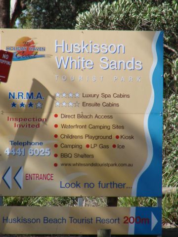 Huskisson White Sands Tourist Park - Huskisson: Huskisson White Sands Tourist Park welcome sign