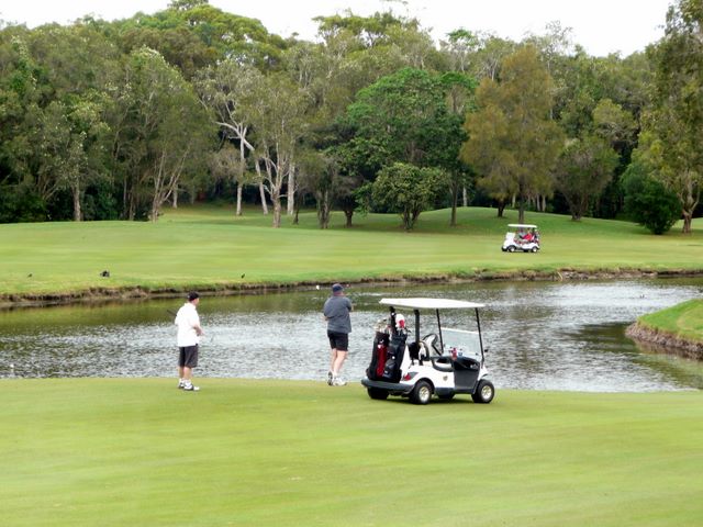 Hyatt Regency Coolum Golf Course - Coolum: Water to the left of the fairway.