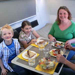 Independent Trailers - Chifley: Room for the whole family to dine together