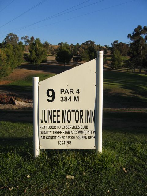 Junee Golf Course - Junee: Hole 9 - Par 4, 384 metres