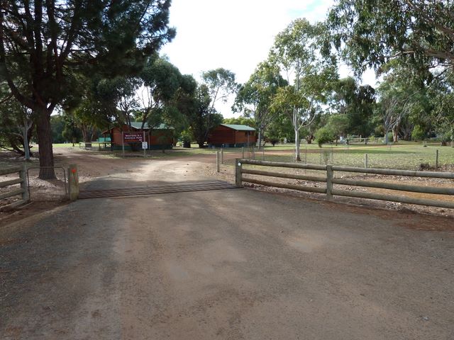 Western K I Caravan Park and Wildlife Reserve - Flinders Chase: Entrance to Western K.I.