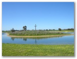 Pendleton Farmstay Camp Site & Conference Centre - Keith: Lake for canoeing