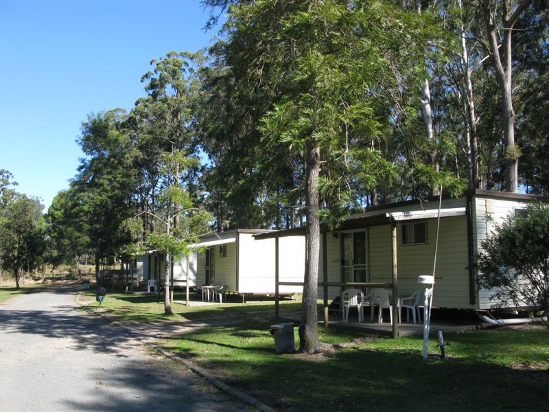 Tall Timbers Caravan Park - Kempsey: Cabin accommodation which is ideal for couples, singles and family groups.