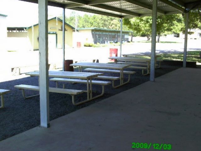 Kendall Showgrounds - Kendall: Camp kitchen and BBQ area