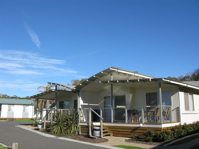 Easts Beach Holiday Park (BIG4) - Kiama: Cottage accommodation, ideal for families, couples and singles