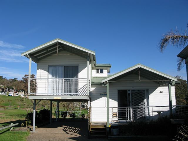 Easts Beach Holiday Park (BIG4) - Kiama: Cottage with undercover car parking