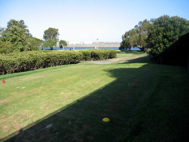 Kogarah Golf Course - Kogarah: Another view of Hole 7 which is very short