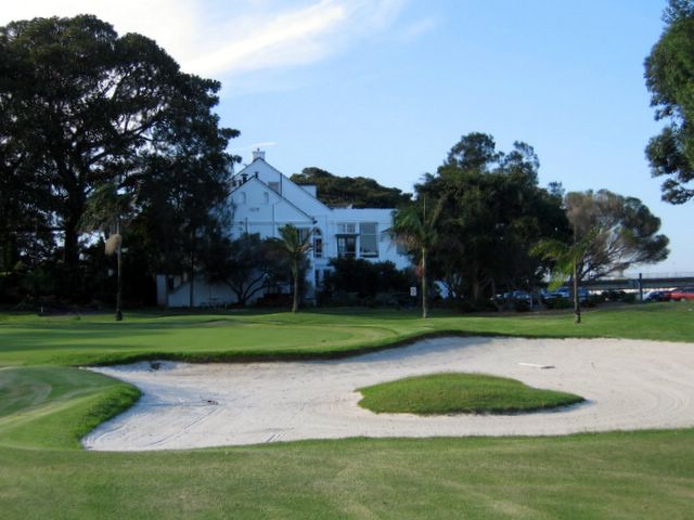 Kogarah Golf Course - Kogarah: Green on Hole 9 with Club House in background