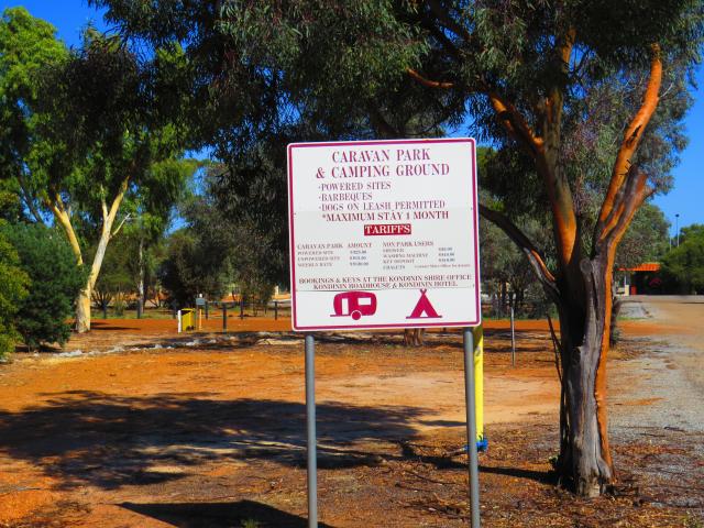 Kondinin Caravan Park and Camping Ground - Kondinin: Signage.